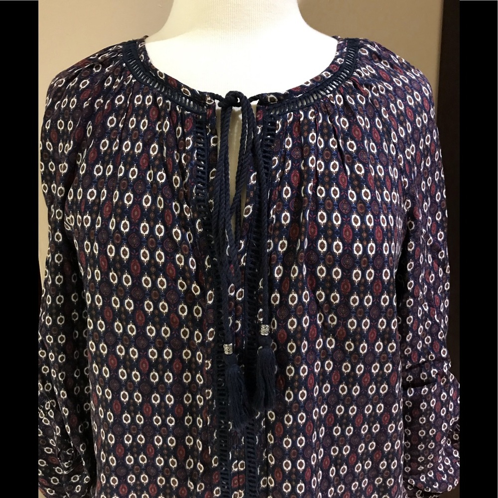 Daniel Rainn Top. - Picture 2 of 6